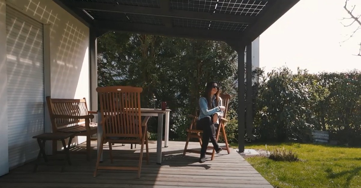 Pohodové posezení u zákaznice pod Pergolou Solar